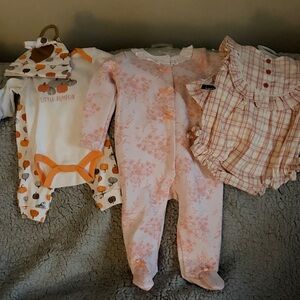 3Piece girl0-3,3-6 month outfits